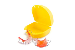 Retainers with case